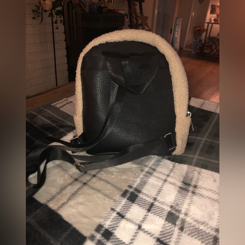 Mini backpack 🎒 - Picture 4 of 5